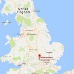 Helicóptero y avión chocan en pleno vuelo en el Reino Unido