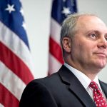 Congresista republicano herido el mes pasado recibe el alta