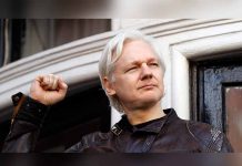 Ecuador concede cédula de identidad a Julian Assange