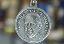Colombia acuñará 100 mil monedas conmemorativas de la visita papal