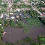 Alerta roja en norte de Honduras por crecida del río más caudaloso del país