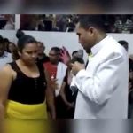 Video: Pastor brasileño hace que creyente «baje» 35 kilos en siete minutos