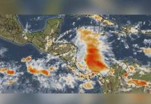 Onda tropical ya deja los primeros evacuados en varias partes de Honduras