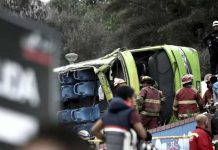 Perú: Aumenta a 10 el número de muertos tras accidente de un autobús turístico