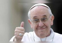 Presentan el «papamóvil» que usará Francisco durante su visita al Perú
