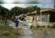 Video Viral: Tornado causa estragos en zona turística de Tela, Honduras