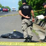 El Salvador: Hallan cadáver envuelto en sábanas y con señales de tortura