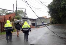 Frente frío deja dos muertos en Costa Rica