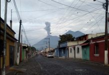Guatemala: Volcán de Fuego lanza ceniza a 5,000 metros sobre nivel del mar