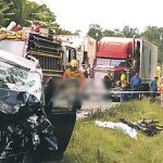 Motociclista invade carril y muere calcinado en pista costarricense