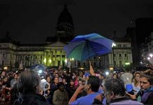 Acuerdo de aumento salarial pone fin a huelga de docentes en Argentina