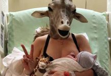 Mujer embarazada parodia a jirafa que es viral en YouTube