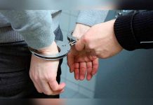 Detienen a gringo por agredir con un cuchillo a trabajadora sexual en Costa Rica