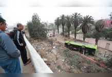 Presidente de Perú exige investigación sobre accidente que dejó 9 muertos