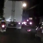 Costa Rica: Motociclista sobrevive tras chocar y ser arrastrado por furgón (VIDEO)