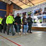 Colombia: Capturan a 28 presuntos miembros de banda criminal «La Oficina»
