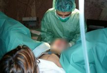 Mujer da a luz en hospital de Argentina, pero médicos le entregan bebé sin cabeza
