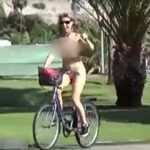 Video Viral: Actriz porno pasea desnuda por calles de España