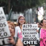 Maestros mexicanos convocan paro por dos días