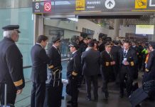 México: Pilotos levantan paro que afectó a más de 3.500 pasajeros