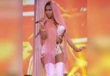 Nicki Minaj causa revuelo en las redes al posar con diminutas prendas