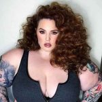 Modelo de talla grande presume su figura y seguidores enloquecen