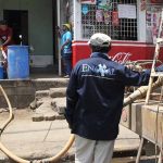 Managua: ENACAL trabaja en reparación de válvula que presentó fallas