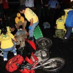 Mujeres arriesgan sus vidas para brindar auxilio en El Salvador