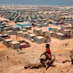 Familias abandonan aldea de Somalia por hambruna