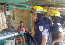 Bomberos inspeccionan puestos de pólvora en Tipitapa
