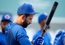 Azulejos rechazan opción por Bautista