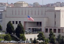 Turquía ordena más arrestos de empleados del consulado de EEUU