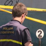 Hallan a un hombre ahorcado junto a cadáveres de mujer y una niña en Uruguay