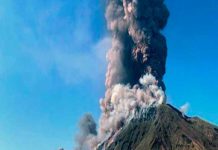 italia, volvan, isla estromboli, expulsion, rocas,