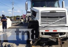 Furgonero manda a cauce a un motociclista en accidente de Ctra. Nueva a León nicaragua, accidente, carretera nueva a leon, furgon, cauce,