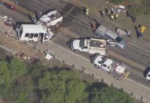 EE. UU: Al menos 12 personas mueren en un aparatoso accidente en Texas