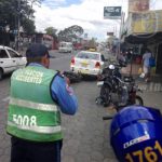 Managua: Motociclista choca con taxi cerca del Mercado Iván Montenegro