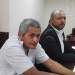 Comienza juicio para sudafricano acusado de matar a su familia con un hacha