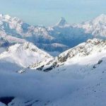 Tres montañeros muertos por aludes en los Alpes suizos