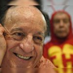 Estudiantes de México levantan altar a Roberto Gómez Bolaños por el Día de los Muertos