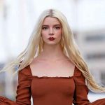 Anya Taylor-Joy debutó en Saturday Night Live hablando en español cine, monologo, saturday night live, actriz, anya taylor-joy,
