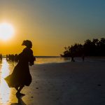 Apuestan a sus esposas en clásico de fútbol en Tanzania