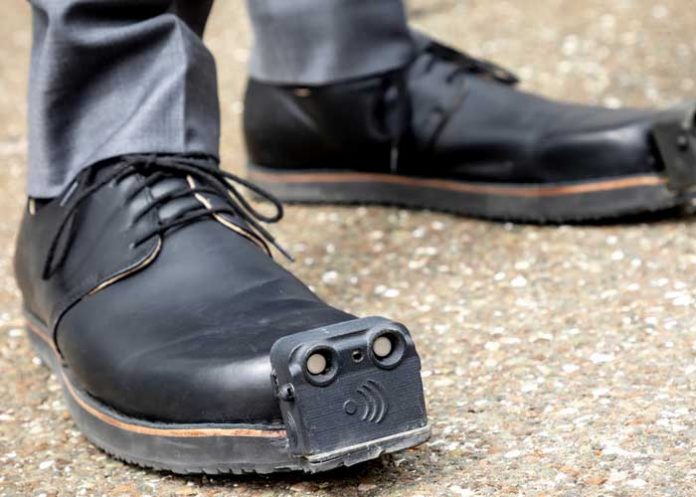 ara-2 tecnologia, zapatos, obstaculos, ciegos,