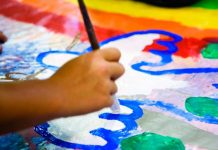 Arte terapia, una alternativa para tratar los problemas de salud mental