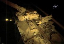Astronautas reemplazan cámara borrosa en brazo robot
