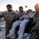 Astronautas con más de 600 días en el espacio llegan a Tierra