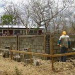 Nandaime: Construyen aula de clase en escuela a distancia