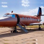 Subastan en 430 mil dólares avión privado de Elvis Presley