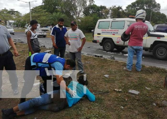 nicaragua, accidente, camion, bloques, ayudante, carretera sur,