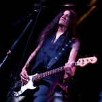 Falleció el bajista del grupo Rata Blanca, Guillermo Sánchez